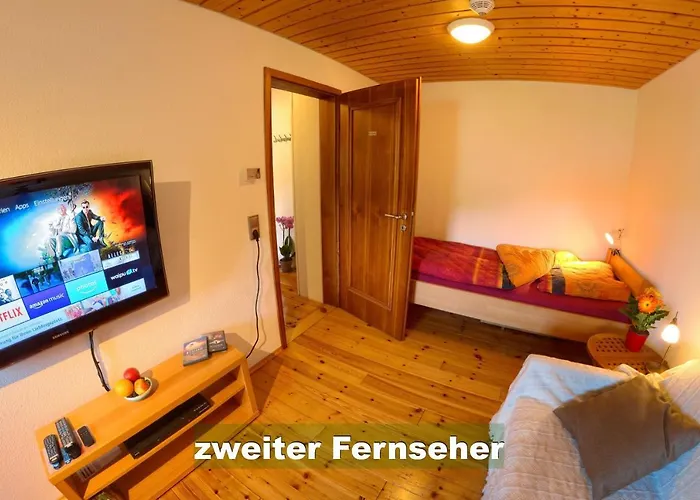 Wohlfuehl-Ferienwohnung 80 Qm, 8 Personen, Aussicht & Heimkino