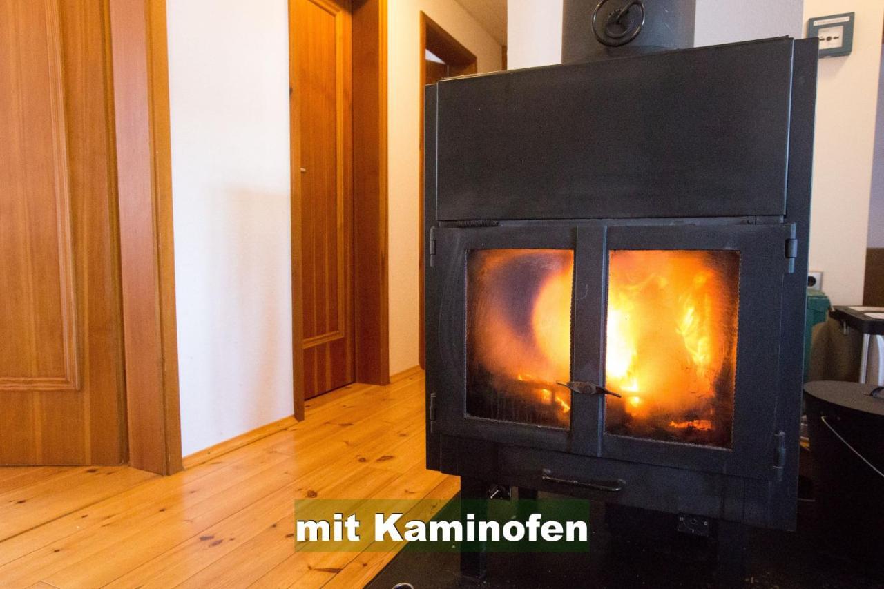 Wohlfuehl-ferienwohnung 80 Qm, 8 Personen, Aussicht & Heimkino *